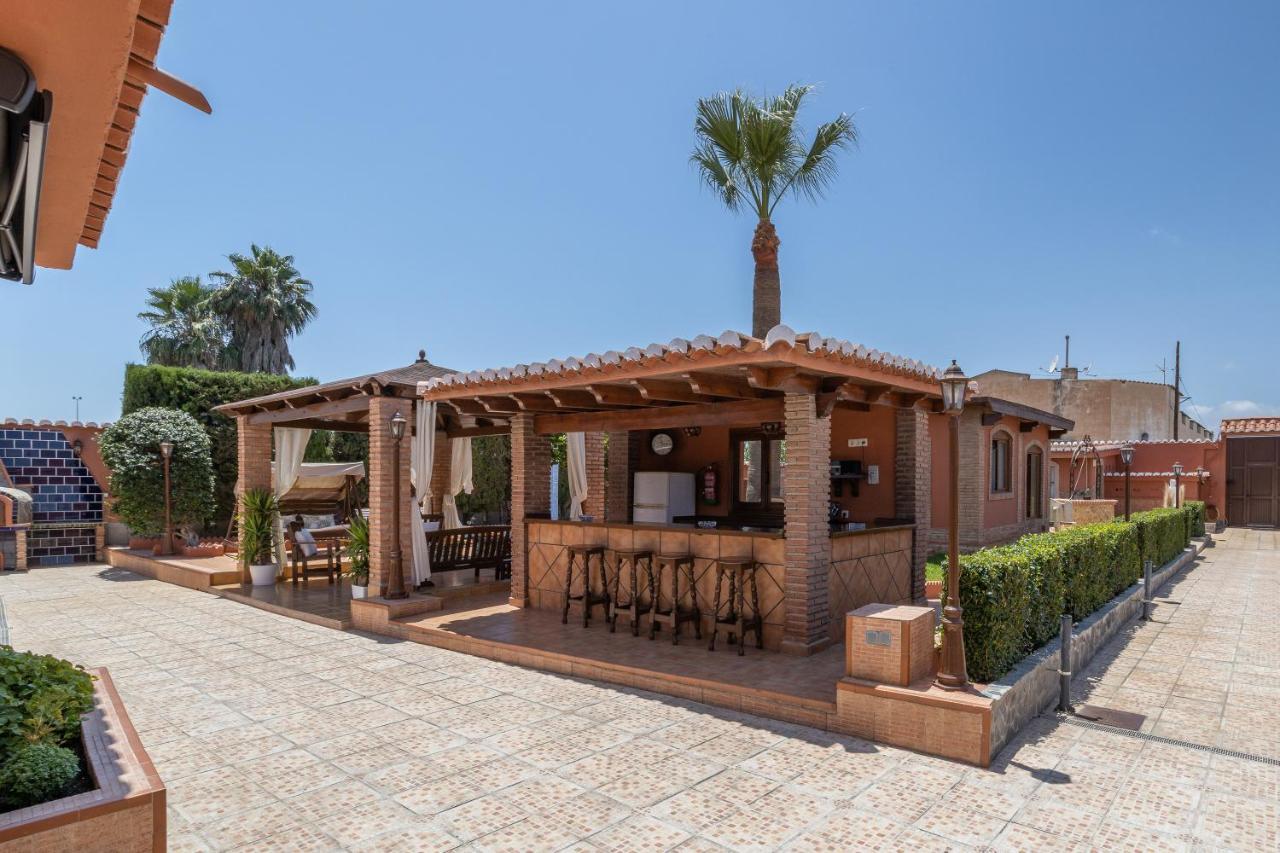 Villa Torres Motril Bagian luar foto