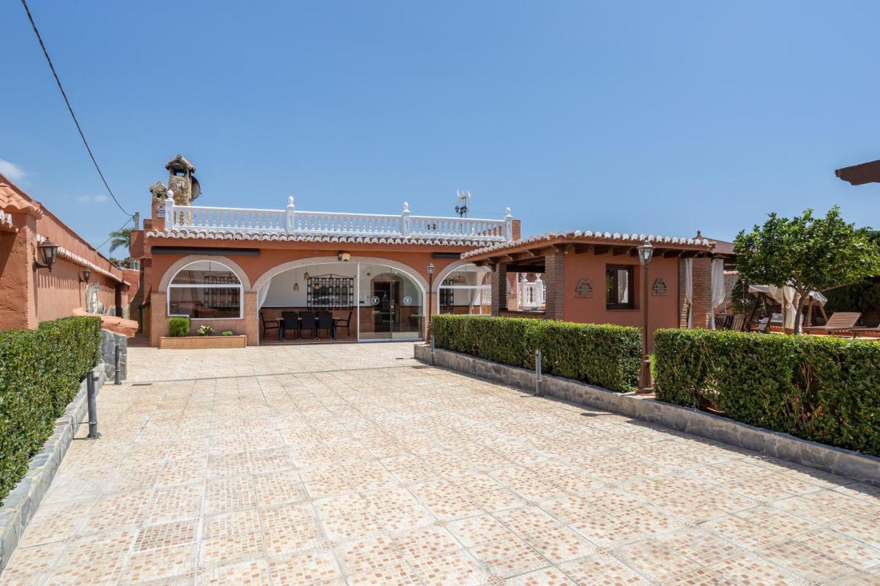 Villa Torres Motril Bagian luar foto