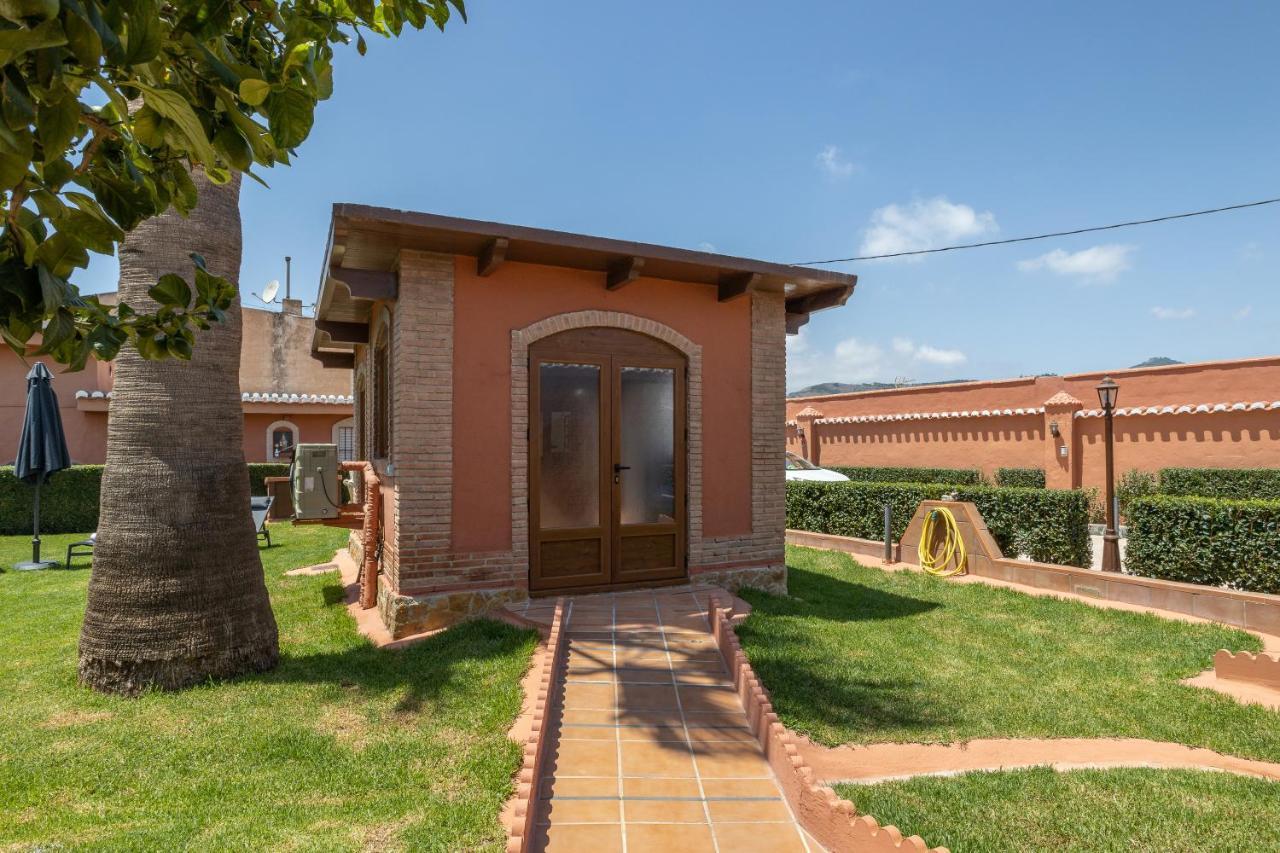 Villa Torres Motril Bagian luar foto